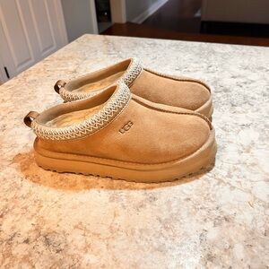 UGG Kids Camel Suede Slippers